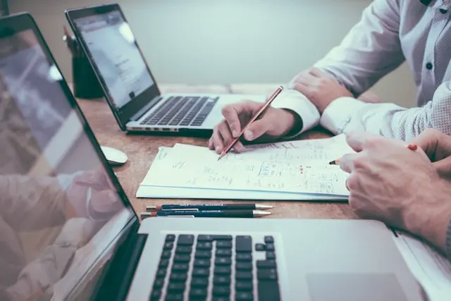 Image of Professional Interview (Photo by Scott Graham on Unsplash)